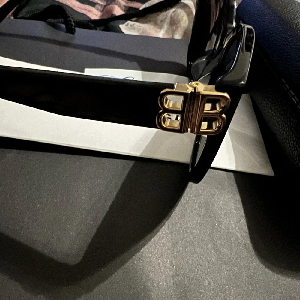 Balenciaga BB0103SA Sunglasses - Picture 5 of 9